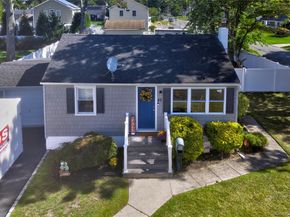 45 Reilly Street, West Islip NY 11795