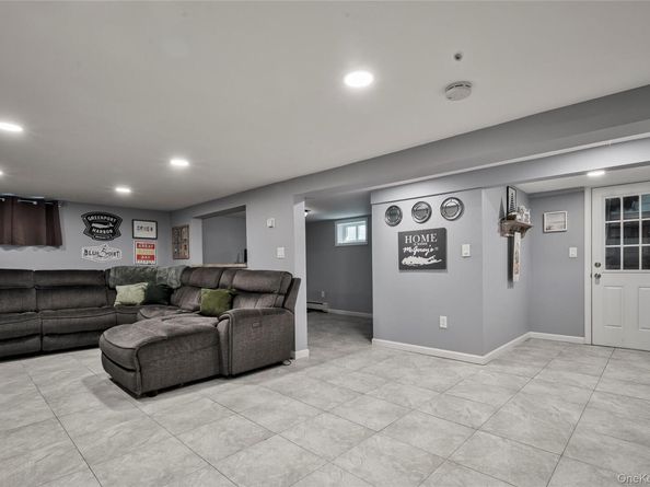 45 Reilly Street, West Islip NY 11795