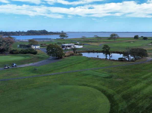 487 Links Drive E, Oceanside NY 11572