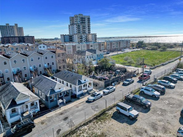 38 Marvin Street, Far Rockaway NY 11691