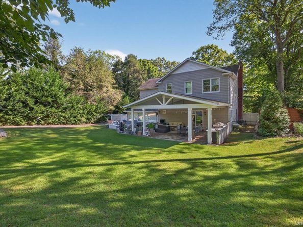 171 Dix Hills Road, Dix Hills NY 11746