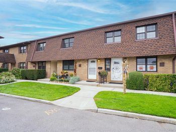 211 Mariners Way