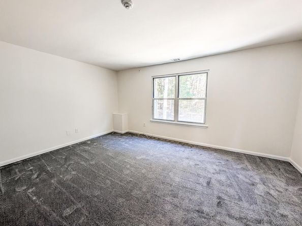 73 Rocky Point Yaphank Rd 106, Rocky Point NY 11778