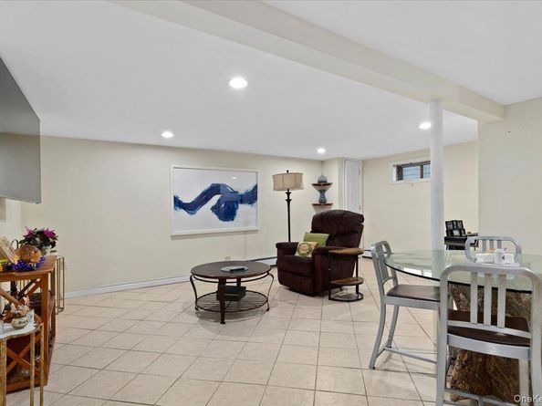 3199 Ilene Lane, Levittown NY 11756
