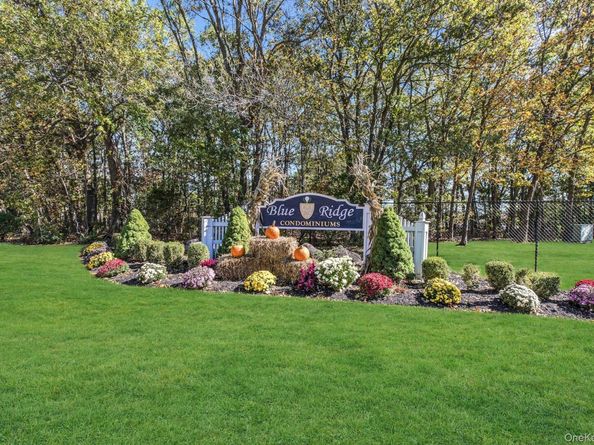 634 W End Drive, Medford NY 11763