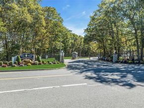 634 W End Drive, Medford NY 11763