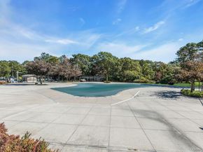 634 W End Drive, Medford NY 11763