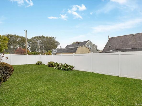 45 Shotgun Lane, Levittown NY 11756