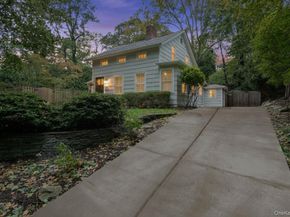 69 Hollow Road, Stony Brook NY 11790