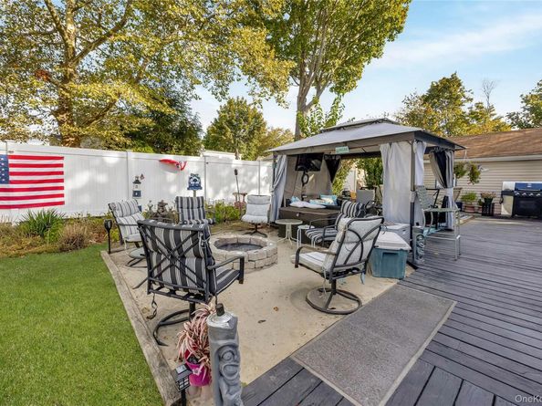 1558 9th Street, West Babylon NY 11704