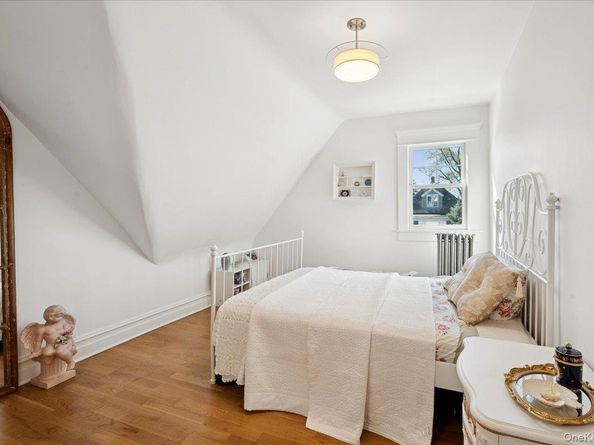 127 Villa Avenue, Yonkers NY 10704