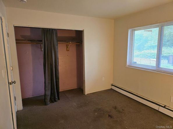 58 Norfleet Lane, Coram NY 11727