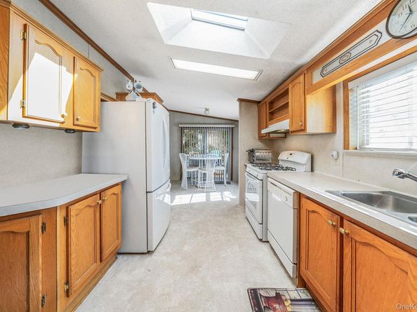 3 Betsy Ross Drive, Bohemia NY 11716