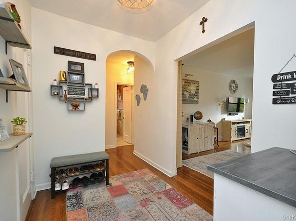 143 Garth Road 3L, Scarsdale NY 10583