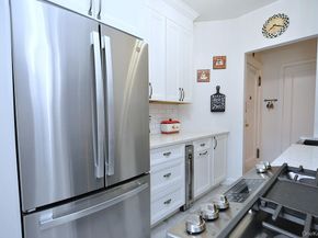 143 Garth Road 3L, Scarsdale NY 10583