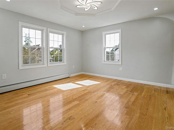 104-40 194th Street, Saint Albans NY 11412