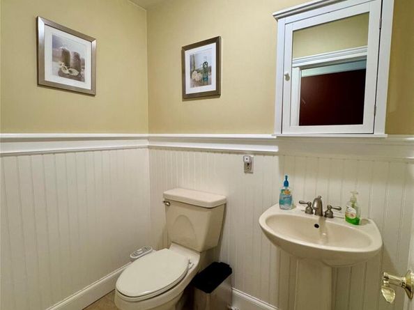 886 Sound Shore Road, Riverhead NY 11901