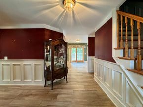 886 Sound Shore Road, Riverhead NY 11901
