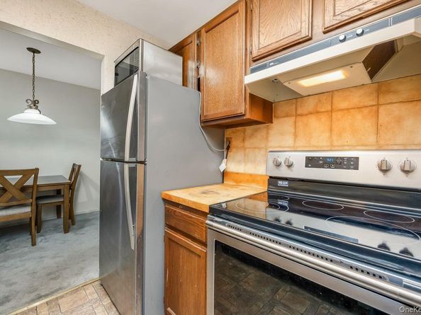 56 Richmond Boulevard 2B, Ronkonkoma NY 11779