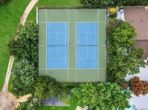 56 Richmond Boulevard 2B, Ronkonkoma NY 11779