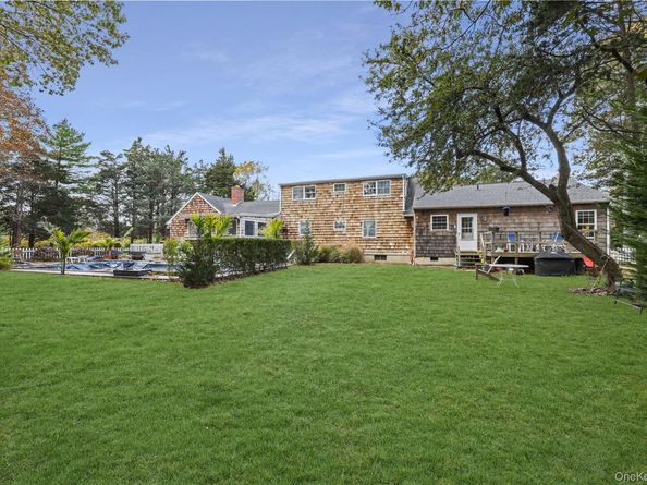 48 Nidzyn Avenue, Remsenburg NY 11960