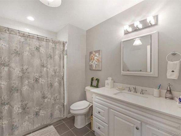 48 Nidzyn Avenue, Remsenburg NY 11960