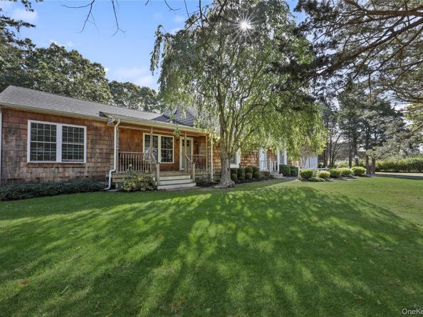 48 Nidzyn Avenue, Remsenburg NY 11960
