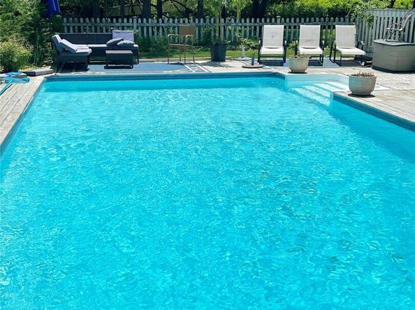 48 Nidzyn Avenue, Remsenburg NY 11960