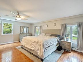 14 S Hollow Road, Dix Hills NY 11746