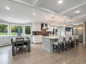 14 S Hollow Road, Dix Hills NY 11746