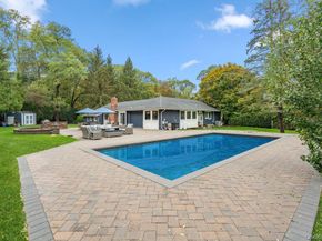 14 S Hollow Road, Dix Hills NY 11746