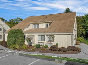 17 Cromwell Place B, Mohegan Lake NY 10547