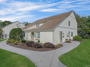 17 Cromwell Place B, Mohegan Lake NY 10547