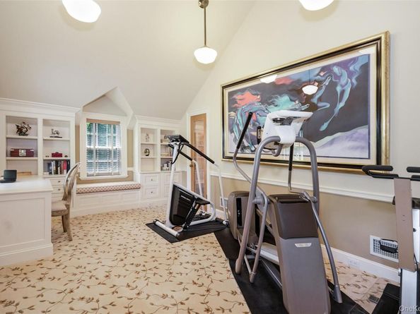 8 Cooper Road, Scarsdale NY 10583