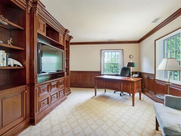 8 Cooper Road, Scarsdale NY 10583