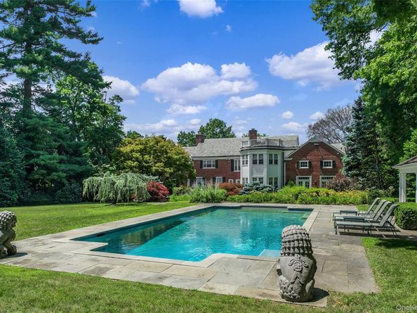 8 Cooper Road, Scarsdale NY 10583