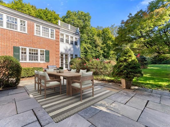8 Cooper Road, Scarsdale NY 10583