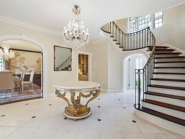 8 Cooper Road, Scarsdale NY 10583