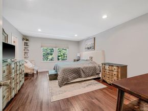 10 Sea Court Lane, Port Jefferson NY 11777