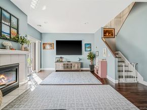 10 Sea Court Lane, Port Jefferson NY 11777