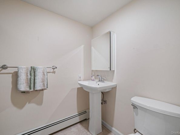 6 Buckingham Drive, Dix Hills NY 11746