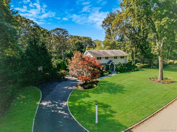 6 Buckingham Drive, Dix Hills NY 11746