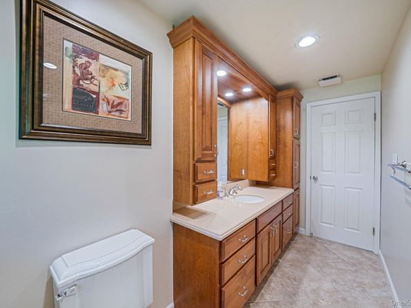 6 Buckingham Drive, Dix Hills NY 11746
