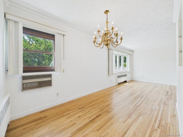 408 Briarwood Road, Massapequa NY 11758