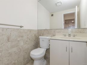 12 BOND Street 4C, Great Neck NY 11021