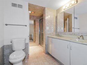 12 BOND Street 4C, Great Neck NY 11021