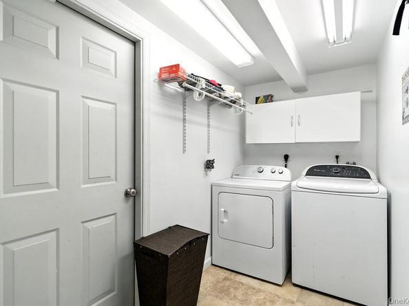 21 Macarthur Avenue, Plainview NY 11803