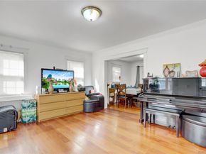 6 Walnut Place, Great Neck NY 11021