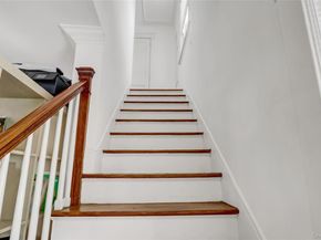 6 Walnut Place, Great Neck NY 11021