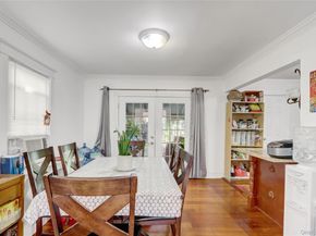 6 Walnut Place, Great Neck NY 11021